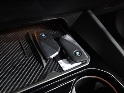 2025 BMW 5 SERIES — миниатюра 31