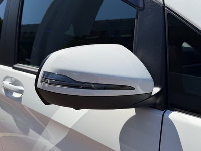 MERCEDES-BENZ V-CLASS - 10