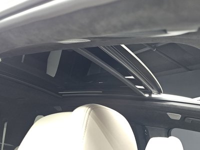 2022 BMW X7 thumbnail 24