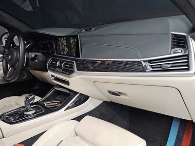 2022 BMW X7 thumbnail 29