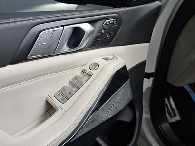 2022 BMW X7 thumbnail 28
