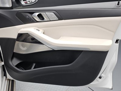 2022 BMW X7 thumbnail 14