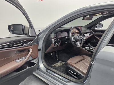 صورة مصغرة 13 لـ 2022 BMW 5 SERIES