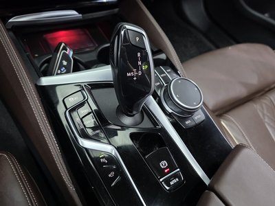 صورة مصغرة 12 لـ 2022 BMW 5 SERIES