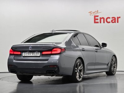 صورة 3 لـ 2022 BMW 5 SERIES