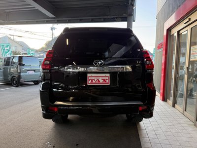 TOYOTA LAND CRUISER PRADO - 9