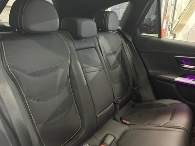 صورة مصغرة 33 لـ 2024 Mercedes-BENZ GLC AMG