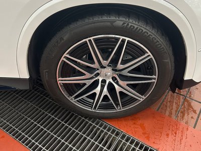 2024 Mercedes-BENZ GLC AMG — фото 6