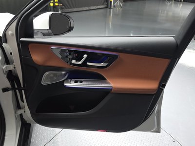2025 Mercedes-BENZ GLC thumbnail 14