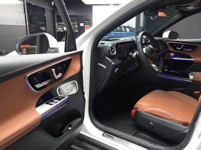 2025 Mercedes-BENZ GLC thumbnail 13