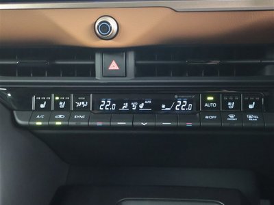 2025 Toyota CROWN CROSSOVER — фото 13