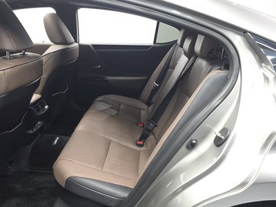 2023 Lexus ES 缩略图 16