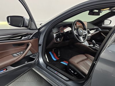 صورة 10 لـ 2023 BMW 5 SERIES