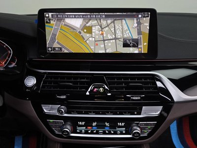 2023 BMW 5 SERIES — миниатюра 13