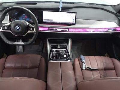 2023 BMW I7 — фото 5
