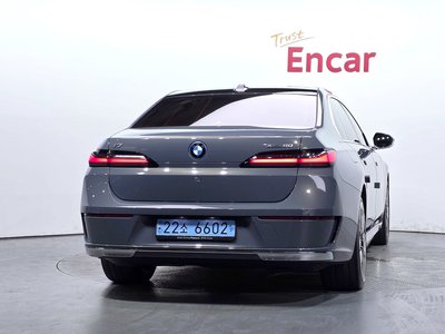 2023 BMW I7 — фото 4