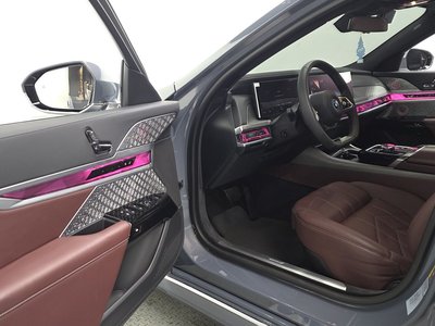 صورة مصغرة 13 لـ 2023 BMW I7