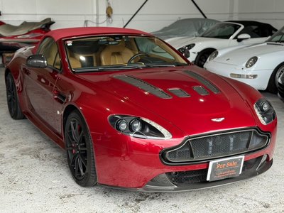 ASTON MARTIN V12 VANTAGE ROADSTER - 2