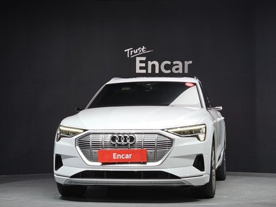 AUDI E-TRON - 2