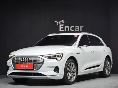 AUDI E-TRON - 1