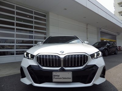 2025 BMW 5 SERIES TOURING photo 5