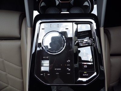 صورة مصغرة 29 لـ 2025 BMW 5 SERIES TOURING