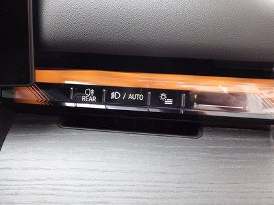 صورة مصغرة 33 لـ 2025 BMW 5 SERIES TOURING