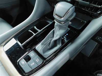 صورة مصغرة 25 لـ 2023 Toyota ALPHARD