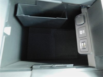 صورة مصغرة 32 لـ 2023 Toyota ALPHARD