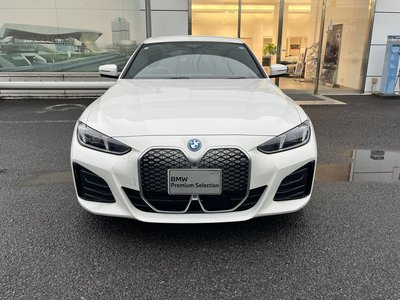 2026 BMW I4 photo 2