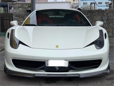 FERRARI 458 - 8