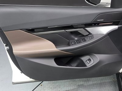 2024 BMW 5 SERIES — миниатюра 14