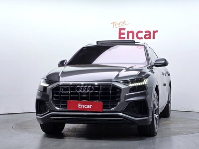 AUDI Q8 - 2