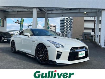NISSAN GT-R - 1