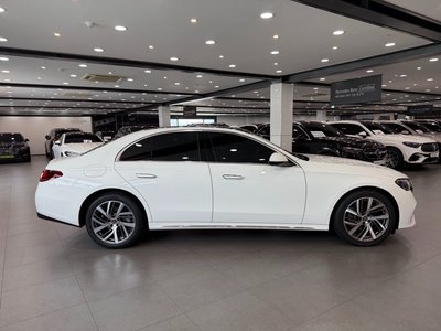 MERCEDES-BENZ E-CLASS - 9