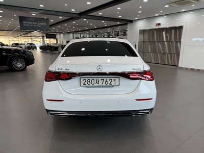 MERCEDES-BENZ E-CLASS - 5