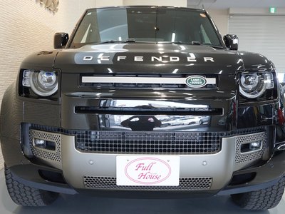 LAND ROVER DEFENDER - 7