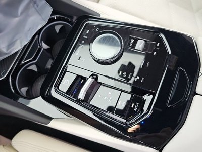 2024 BMW 5 SERIES 照片 8