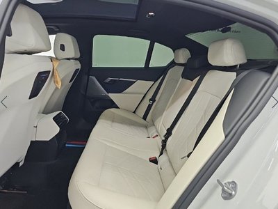 2024 BMW 5 SERIES 缩略图 12