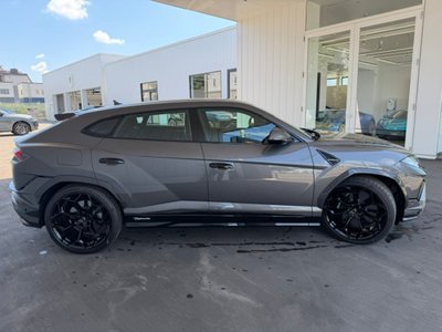 2024 Lamborghini URUS — фото 5
