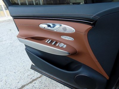 2022 Genesis GV70 thumbnail 12