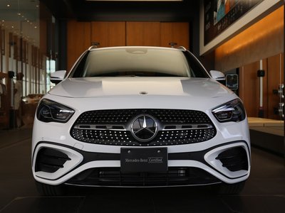 MERCEDES-BENZ GLA - 4