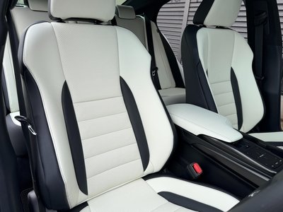 صورة مصغرة 15 لـ 2026 Lexus IS