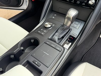 صورة مصغرة 19 لـ 2026 Lexus IS