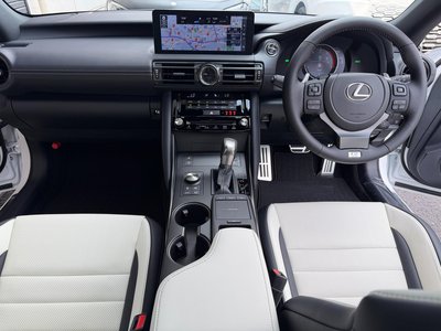 صورة مصغرة 12 لـ 2026 Lexus IS