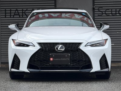 2026 Lexus IS — фото 2