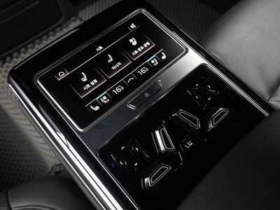 2021 AUDI S8 缩略图 18
