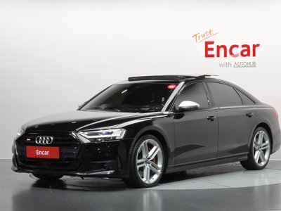 2021 AUDI S8 photo 1