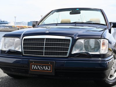 1994 Mercedes-BENZ E-CLASS 照片 1