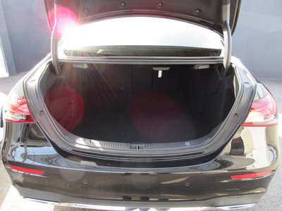 MERCEDES-BENZ E-CLASS - 7